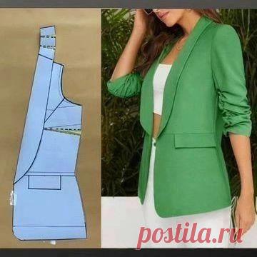 Photo by الگوساز | آموزش و الگوی رایگان on June 08, 2023. May be an image of jacket and blazer.