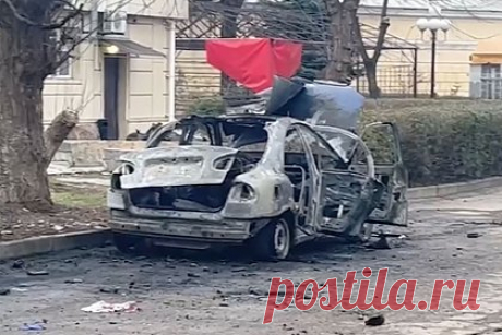 На Украине заявили о причастности СБУ к подрыву автомобиля с депутатом ЛНР. К подрыву автомобиля с депутатом Народного совета Луганской народной республики (ЛНР) Олегом Поповым причастна СБУ. Об этом со ссылкой на источники сообщает украинский телеканал «Общественное» и ряд других местных СМИ. На парламентария было совершено покушение возле стадиона «Авангард» в Луганске.