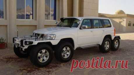 Автомобильные шедевры “Радужного шейха” Мы не считаем чужие деньги – это не наше дело. Но оставить без внимания капиталовложения шейха Хамада бин Хамдана аль Нахайяна невозможно, ведь он тратит внушительные суммы на самые безумные автомобил...