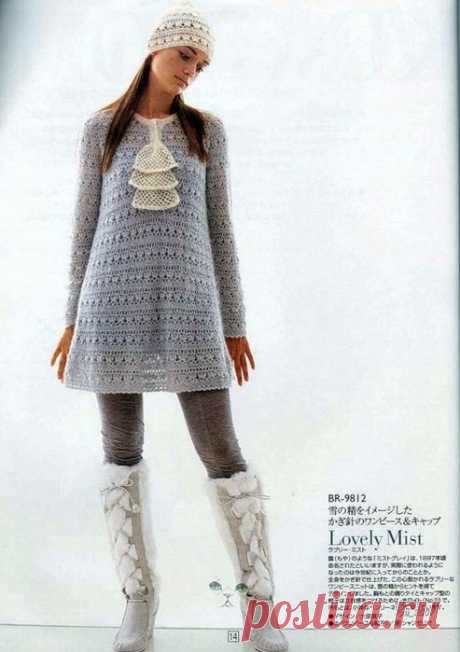 Платье Серое с Жабо