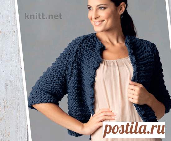 Короткий жакет из толстой ленточной пряжи