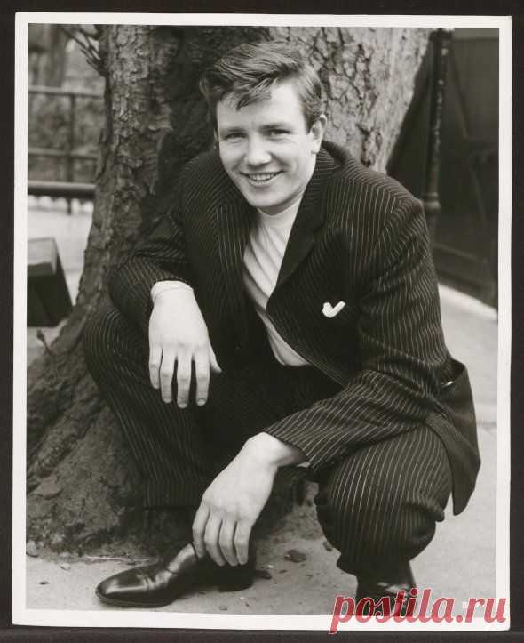 Альберт Финни (Albert Finney)
- 9 мая, 1936 • 7 февраля 2019