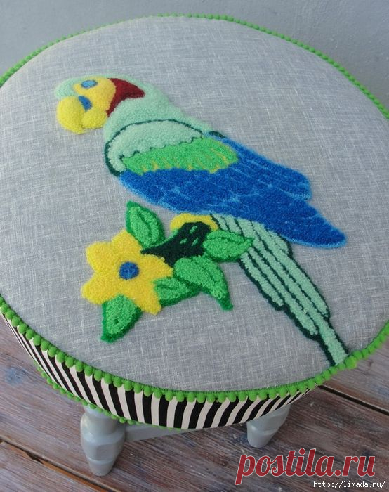 Старые табуретки в красивые османские пуфики, мастер-класс