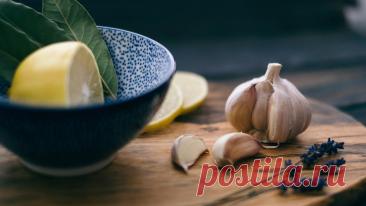 ЧЕСНОК ХРАНЮ свежим целых 12 МЕСЯЦЕВ: в обычной квартире без погреба — не сохнет и не гниёт Как хранить чеснок.