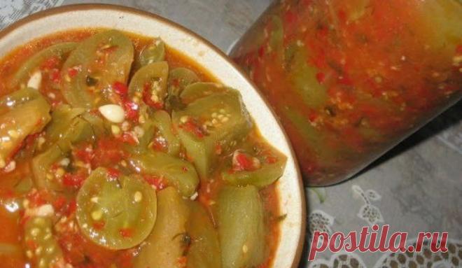 Зеленые помидоры в аджике на зиму