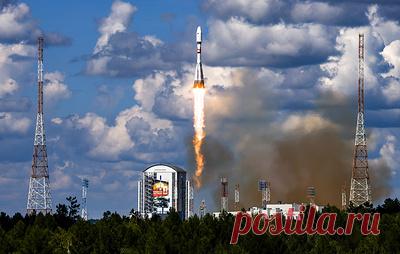 Красников: Россия проводит уникальные измерения солнечной активности. По словам главы РАН, это происходит благодаря группе из четырех гелиогеофизических спутников "Ионосфера-М", которыми РФ закрывает 90% необходимой информации