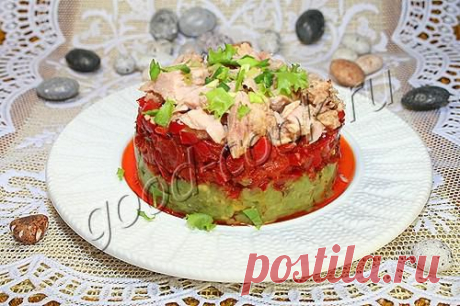 Хорошая кухня - салат с авокадо, болгарским перцем и тунцом. Кулинарная книга рецептов. Салаты, выпечка.