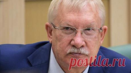 Морозов назвал Эстонию истерично лающей левреткой