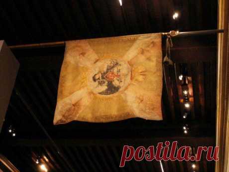 Знaмя лейб-Гвардии Преобрaженского полкa, с которым русские гвaрдейцы вступaли в Париж в 1814 году. / Историческая справка