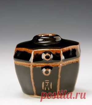 Найдено на сайте studiopottery.co.uk.