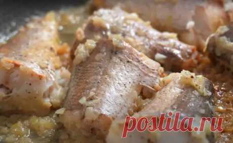 Хек по-еврейски в луковом соусе. Нереально вкусная рыба - Совет по дому - Медиаплатформа МирТесен