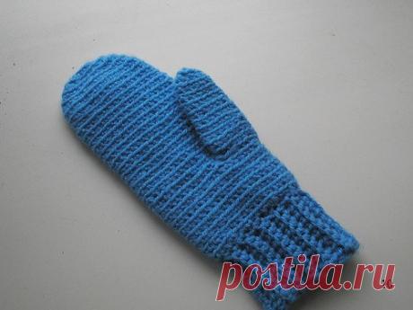 Варежки, вязанные крючком