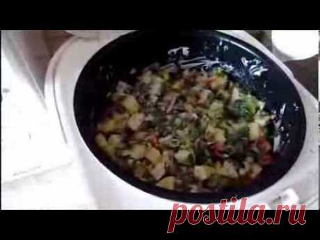Тушеное мясо с овощами в мультиварке