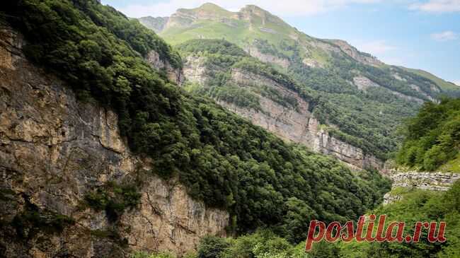 Тело туристки из Челябинска, погибшей в горах КБР, эвакуировали