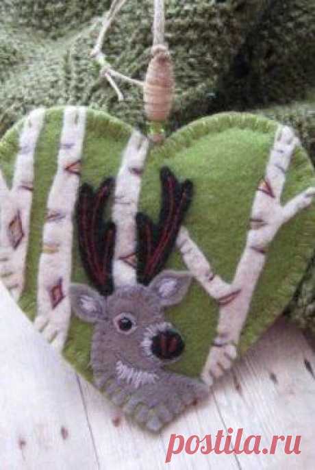 Подвески из фетра.