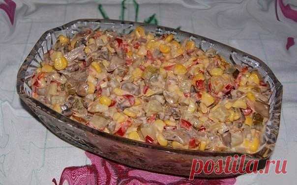 ТОП-10 РЕЦЕПТОВ ПРАЗДНИЧНЫХ САЛАТОВ 🍴

1. Салат 