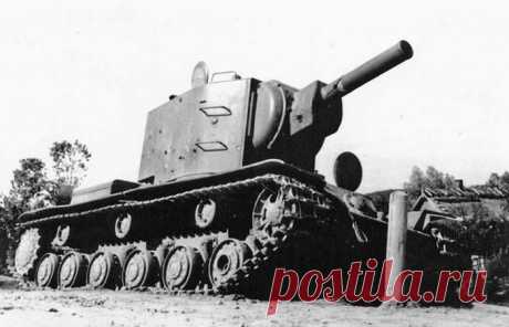 Почему танки КВ-2 оказались бесполезны / Назад в СССР / Back in USSR