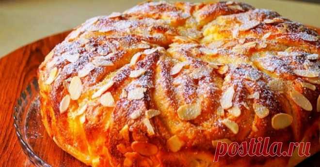 Домашний яблочный пирог с миндалем - Со Вкусом
