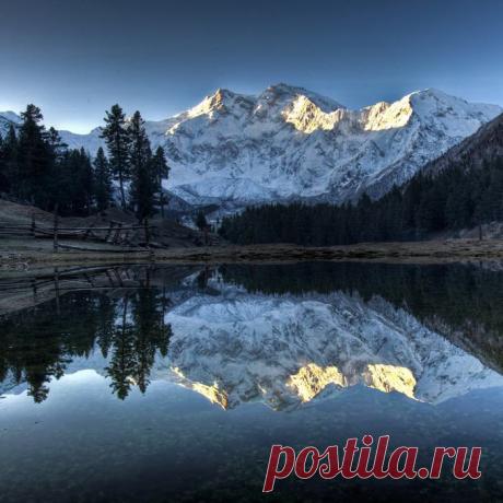 горное озеро