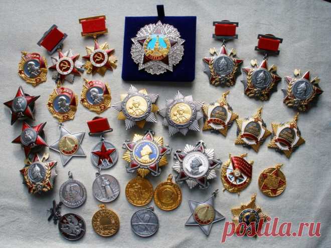 Купим значки, знаки любого года выпуска - б\у и новые ( в том числе винтовые ).
Советского, современного, до революционного времени и так же иностранного производства.
Так же покупаем любые старые фотографии сделанные до 1946г, различные документы и архивы до 1955г и другое!
Прием значков ( знаков ) и оплата происходит сразу!
www.skupka.kvt777.ru