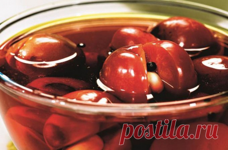 Маринованные сливы с чесноком / Простые рецепты