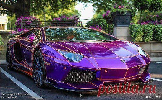 Окраска автомобиля в стиле "Трон" - с краской, светящейся в темноте. Lamborghini Aventador