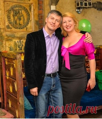 C теле-ведущей Ольгой Прохоровой после праздника "День Мамы" в кафе-пиццерии "Луковка" в Звенигороде.