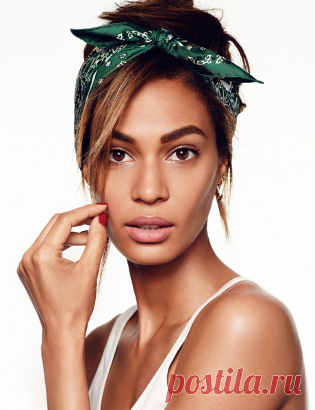 Джоан Смоллс (Joan Smalls) в фотосессии Мигеля Ревериего (Miguel Reveriego) для журнала Vogue Spain (сентябрь 2014)