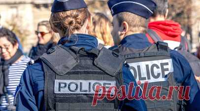 Во Франции из-за угрозы взрыва прервали эфир телеканала BFMTV. Эфир французского телеканала BFMTV внезапно прервался в субботу днём. Причиной послужила угроза взрыва. Читать далее