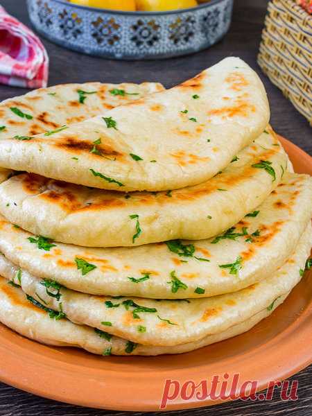 Рецепт базламы - турецкиих дрожжевых лепешек на сковороде на Вкусном Блоге