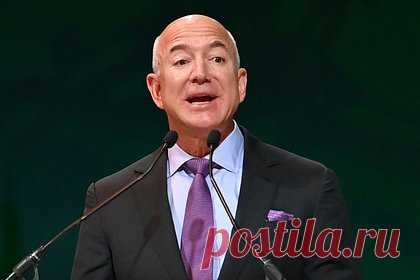 Безос пообещал еще при жизни потратить свое богатство на благотворительность. Джефф Безос — основатель Amazon и четвертый в списке богатейших людей мира по версии Forbes с состоянием 124 миллиарда долларов — пообещал отдать большую часть своего богатства на благотворительность еще при жизни, сообщил он в интервью CNN. При этом Безос не назвал конкретную долю капитала, которую хочет отдать.