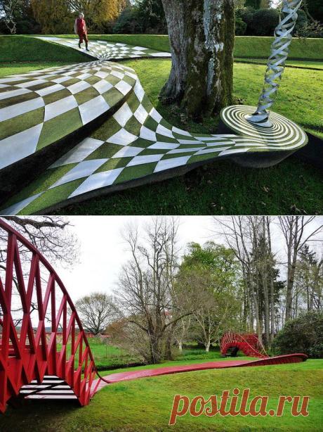 Сад космических размышлений (Garden of Cosmic Speculation), Шотландия.