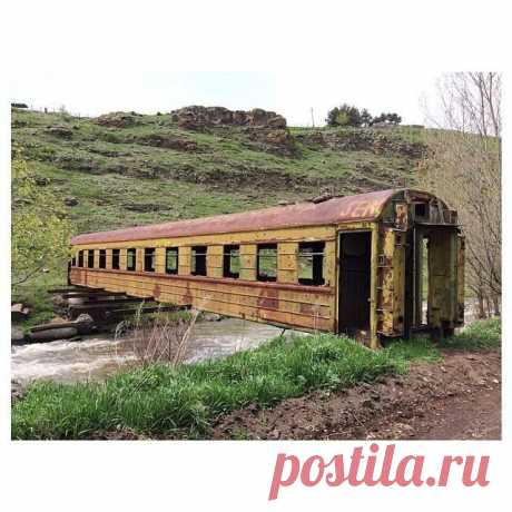 креативный мост