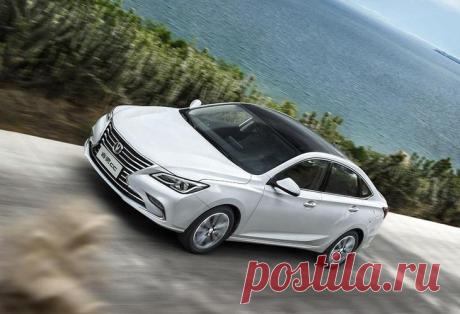 Changan Raeton CC 2017 – стильная новинка Чанган Китайские автомобили 2017-2018 года пополнились моделью Changan Raeton CC – четырехдверный седан-купе готовится выйти на рынок Поднебесной осенью текущего года. В нашем обзоре Чанган Раетон СС – первы...