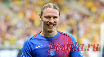 ПСЖ разрешил Сафонову провести несколько дней с семьей в России. «Пари Сен-Жермен» разрешил голкиперу Матвею Сафонову задержаться в России, чтобы провести несколько дней с семьей. Читать далее