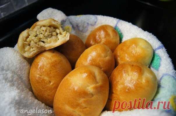 Пирожки печеные с мясом, рисом и яйцом. Обалденно нежное, тающее во рту тесто с мягкой начинкой!