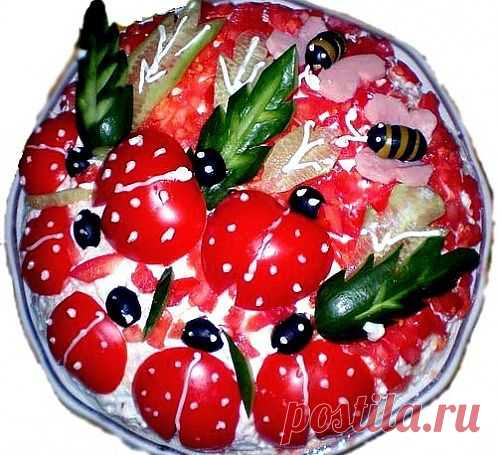 Салат с курицей и грибами «Мокшанский» / Простые рецепты