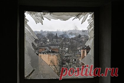 В ДНР сообщили об оставлении ряда позиций украинской армией под Донецком. Вооруженные силы Украины отступили под Новомихайловкой и Георгиевкой. Об оставлении ряда позиций украинской армией сообщил советник главы Донецкой народной республики Ян Гагин. В одном из брошенных опорных пунктов были найдены несколько единиц стрелкового вооружения разного калибра.