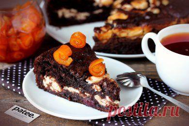 Шоколадный пирог с творожной начинкой и вишней - рецепт с фотографиями