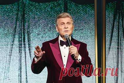 Лещенко встал на защиту «голубых огоньков»