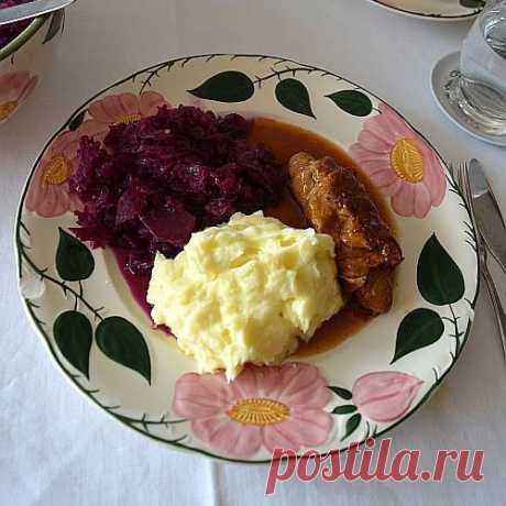 Свиные рулетики с колбасками(немецкая ).