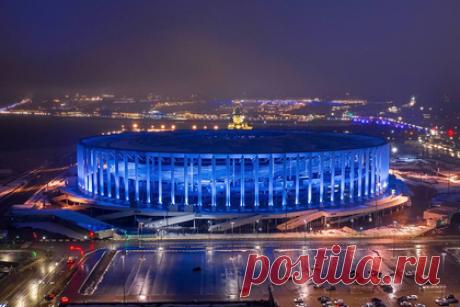 В Нижнем Новгороде провели акцию «Зажги синим». Во Всемирный день распространения информации об аутизме в Нижнем Новгороде провели акцию «Зажги синим». Как уточняет портал «Нижний 800», 2 апреля сразу несколько знаковых объектов города окрасились в синий цвет. Речь идет о здании бывшей фабрики «Маяк», Ярмарке, набережной Федоровского, Кремле и других объектах.