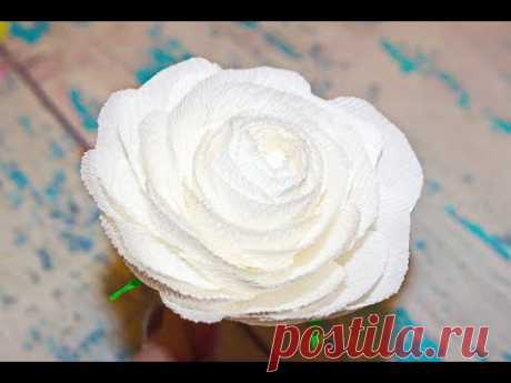 Красивая роза из гофрированной бумаги / Простой способ сделать цветы / Rosa di carta crespa / DIY - YouTube
В видео покажу вам как просто и быстро сделать шикарную розу из гофрированной бумаги. Такие розы можно использовать в любой композиции,