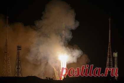 Стало известно о переговорах Ирана и России по созданию спутника. Иран и Россия ведут переговоры о создании нового спутника «Хайям-2». Об этом ТАСС стало известно от агентства Mehr. Отмечается, что стороны планируют обсудить технические требования для космического аппарата. Кроме того, Москва и Тегеран не исключают создание спутника дистанционного зондирования Земли.