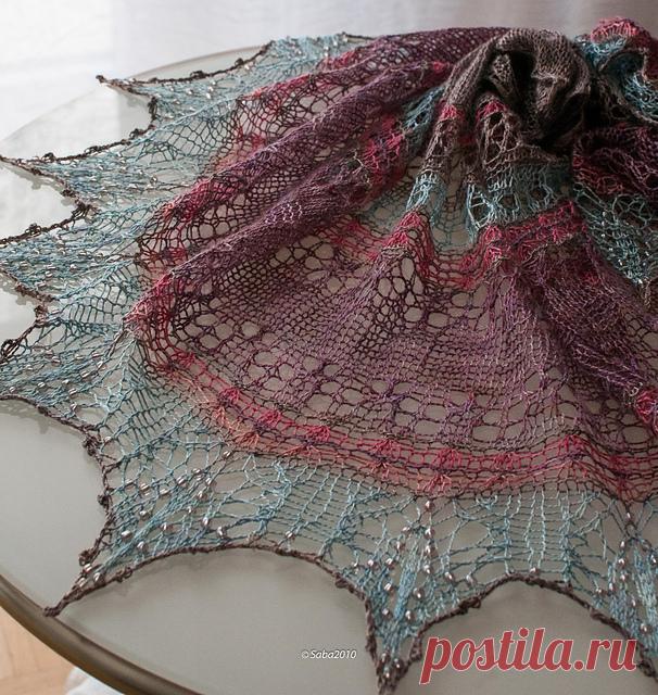 Ravelry: Changeling pattern by Boo Knits