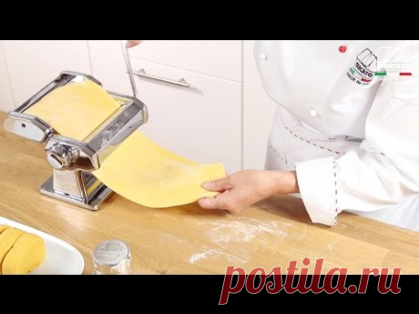 Homemade fresh pasta with Marcato Atlas 150 Classic - Video tutorial
