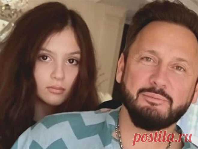 17 августа - особый день для семьи известного певца Стаса Михайлова и его жены Инны. В этот день супруги отмечают день рождения своей старшей дочери Иванны.