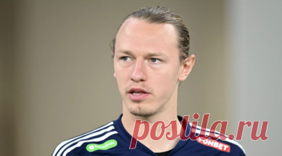 Сафонов — о пропущенном голе от Перу: пару дней был в печали. Голкипер «Пари Сен-Жермен» и сборной России по футболу Матвей Сафонов прокомментировал свою ошибку в товарищеском матче с командой Перу. Читать далее