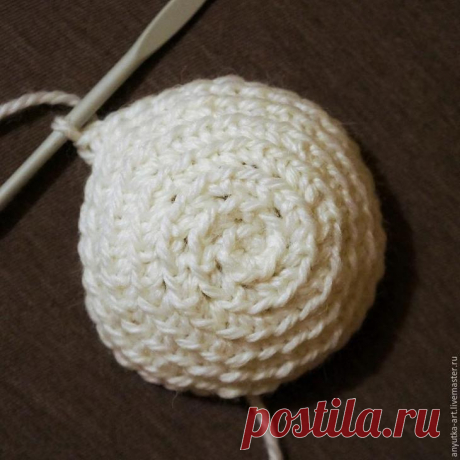 Вяжем грелку на чайник «Овечка на пригорке»