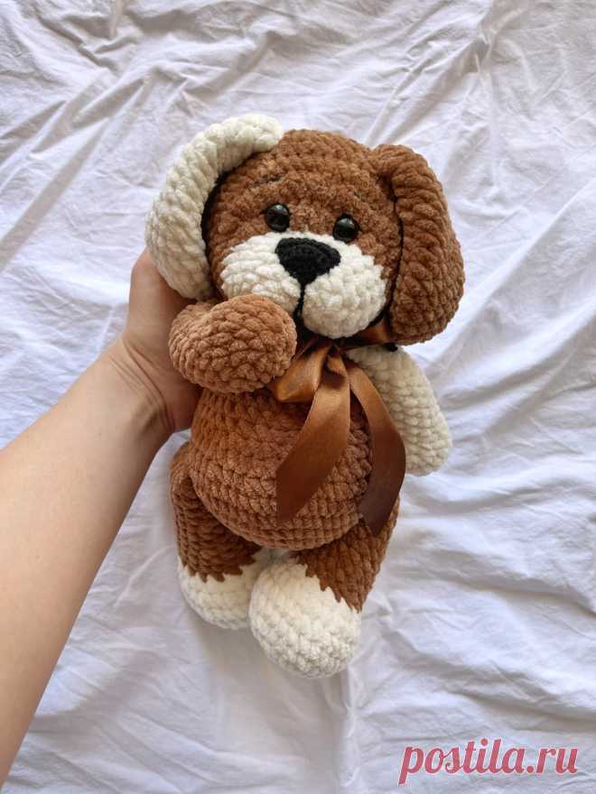 PDF Собачка крючком. FREE crochet pattern; Аmigurumi animal patterns. Амигуруми схемы и описания на русском. Вязаные игрушки и поделки своими руками #amimore - собака из плюшевой пряжи, пёс, плюшевая собачка, щенок, пёсик.